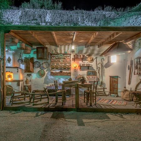 Emilia'S Little Farmhouses Agioi Anargyroi  Exterior foto