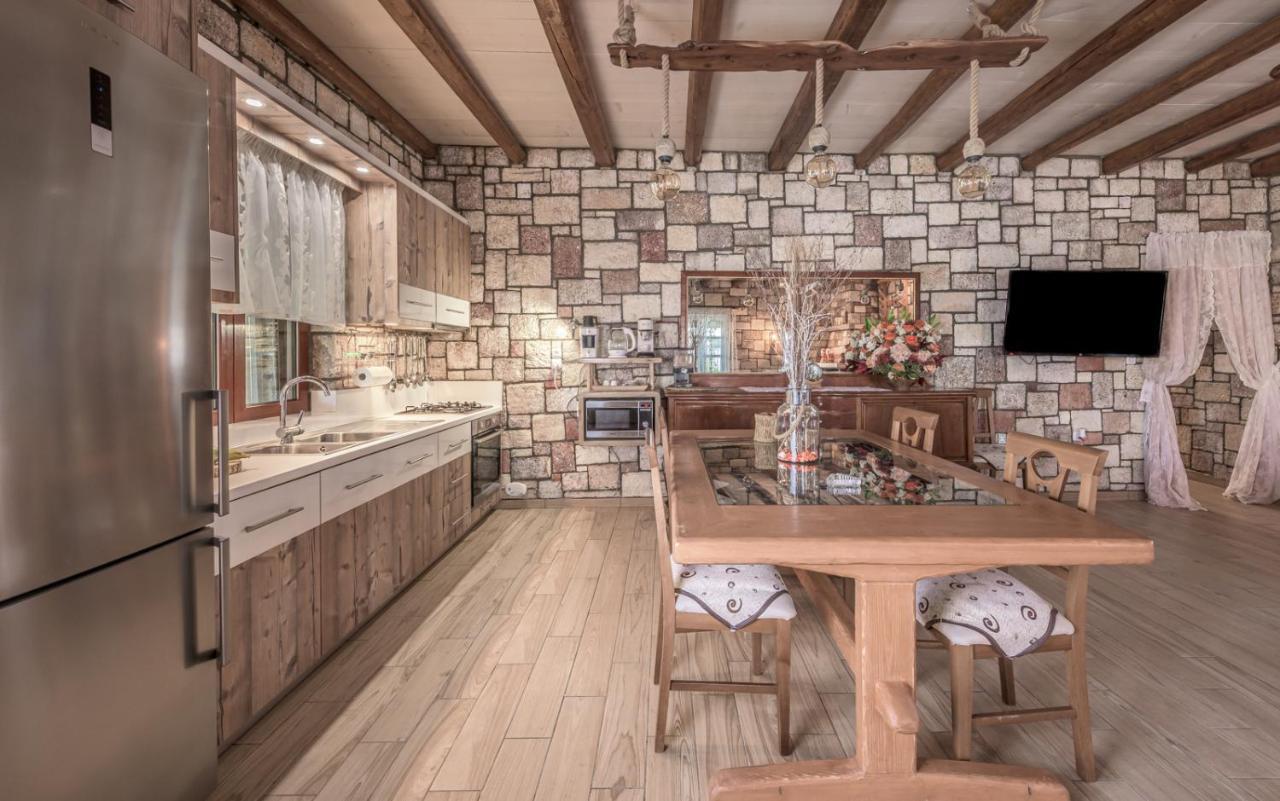 Emilia'S Little Farmhouses Agioi Anargyroi  Exterior foto