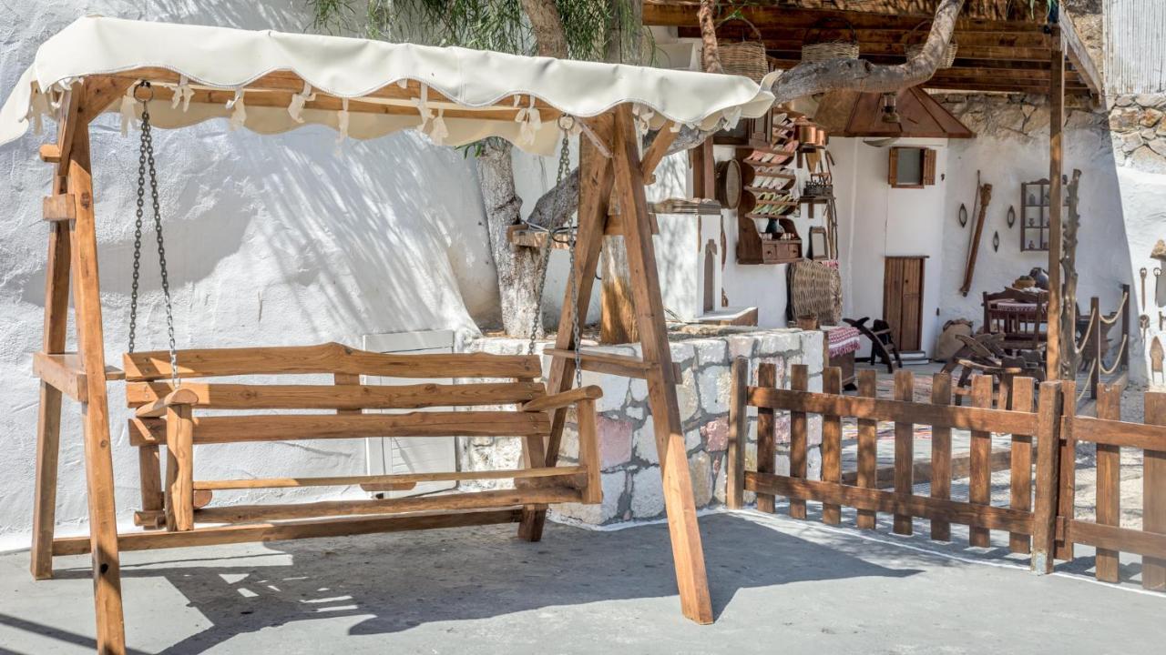 Emilia'S Little Farmhouses Agioi Anargyroi  Exterior foto